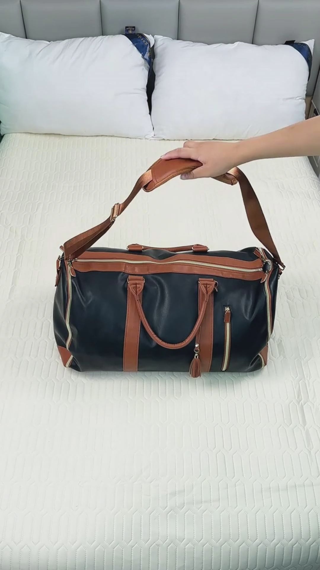 Large Capacity Waterproof Travel Duffle Bag video